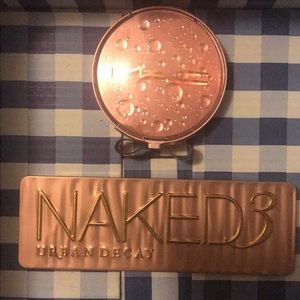 💕 Urban Decay Naked 3 & Mac Cosmetics Eye Shadow 💕